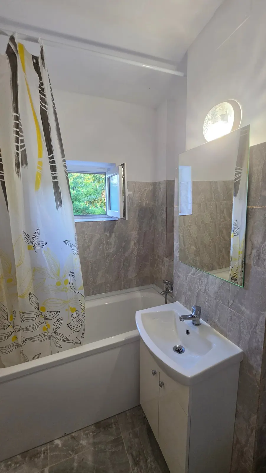Și închiriază apartament cu 2 camere in zons Delfinariu., Centru, Constanța – foto 7