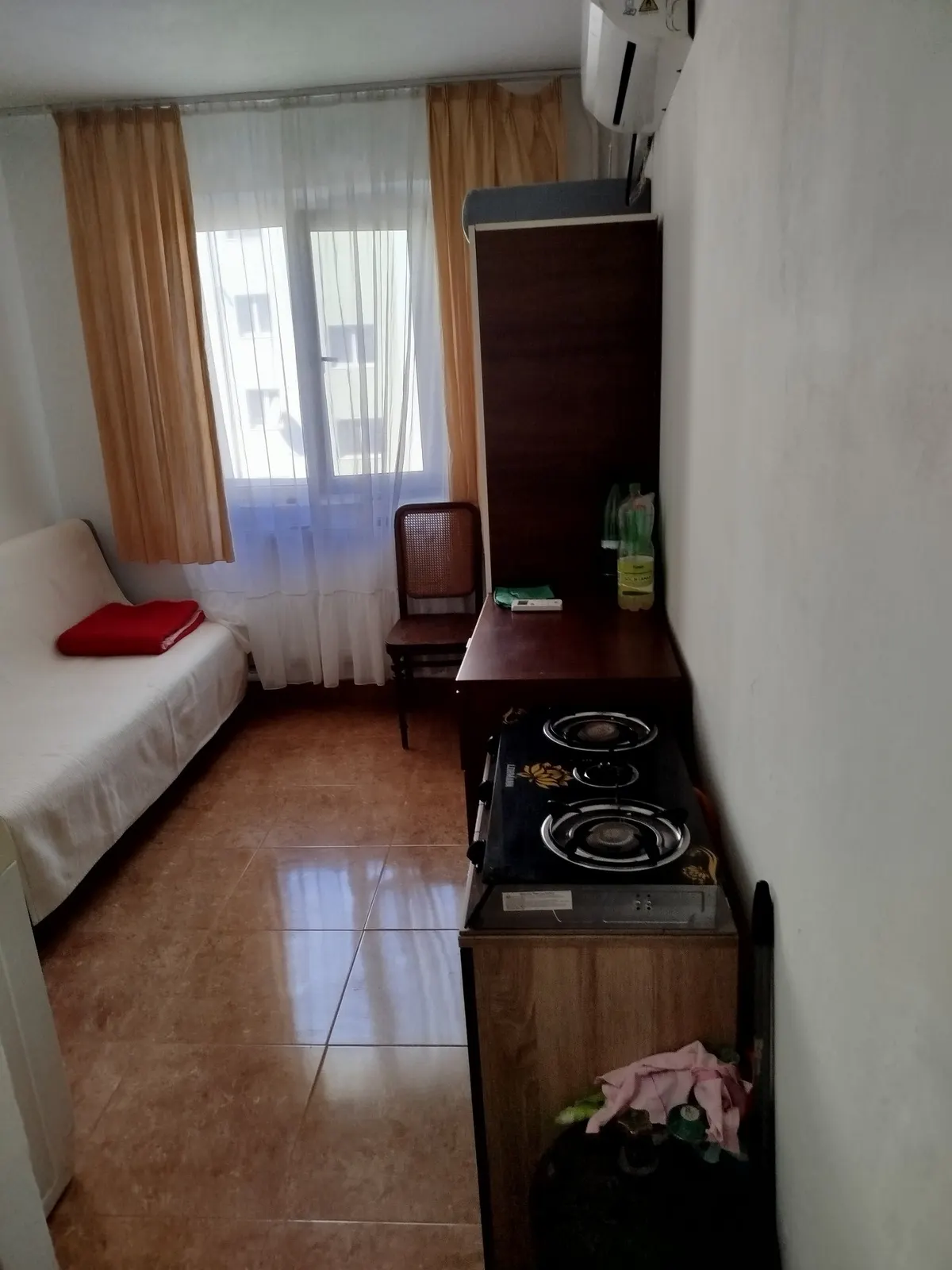 Bună .închiriez garsoneră pentru o persoană în zona Dîmbovița, Dâmbovița, Timișoara – foto 5