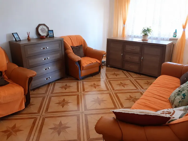 Vand apartament 3 camere, str. Podgoriilor, Tulcea – Tulcea