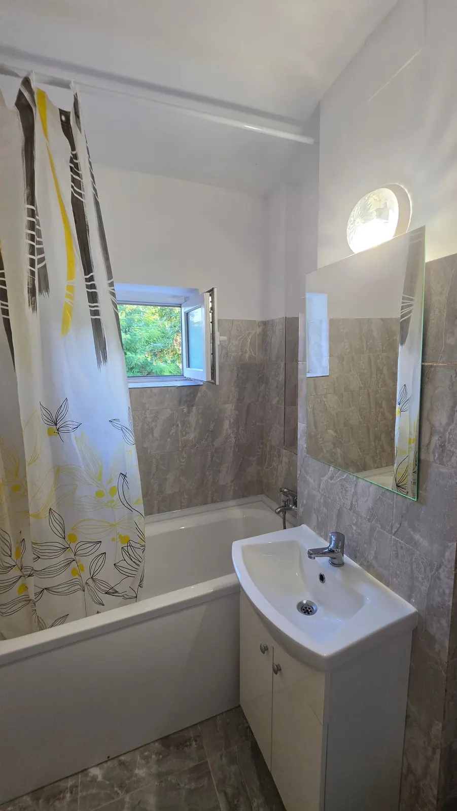 Și închiriază apartament cu 2 camere in zons Delfinariu., Centru, Constanța – foto 6