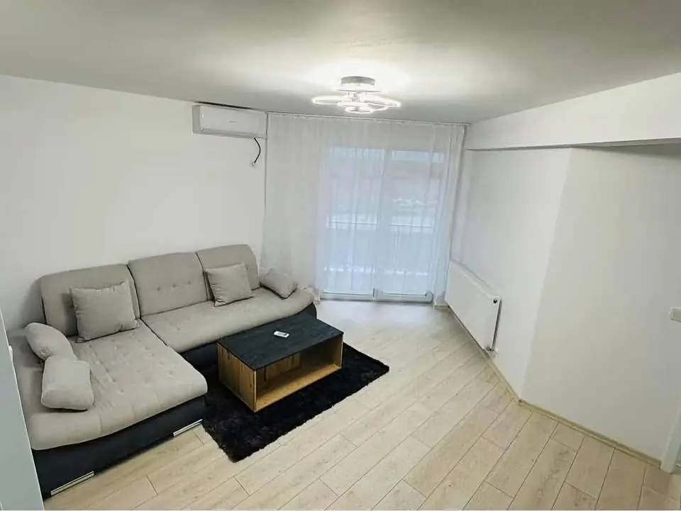 Apartament cu 2 camere , 2 locuri de parcare , full decomandat !, Giroc – foto 1